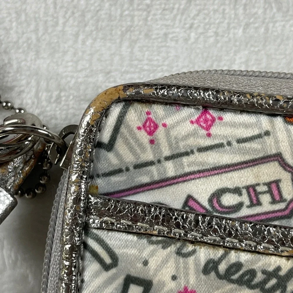 Coach card wristlet width